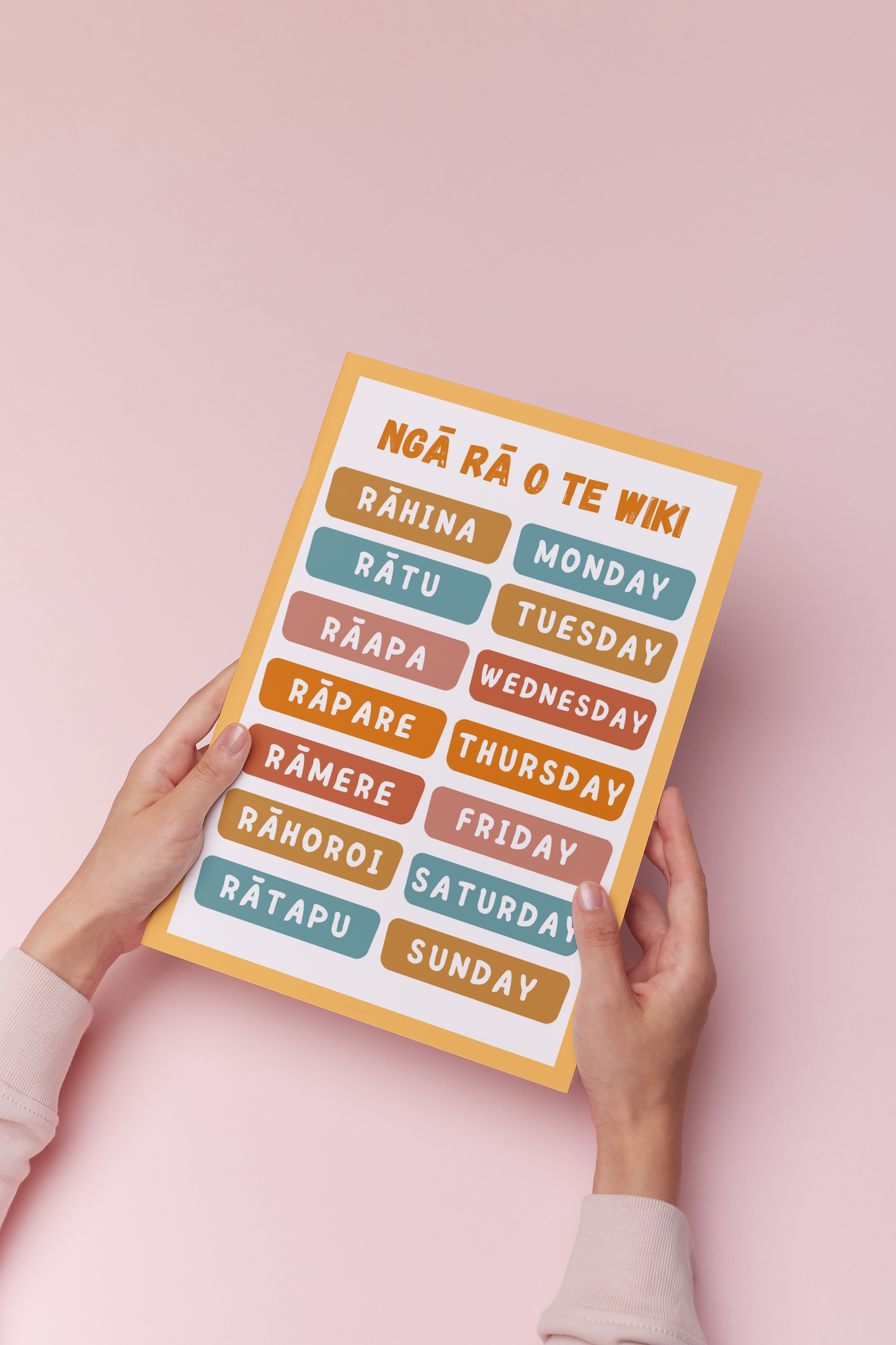 Ngā ra o Te Wiki - The Days of The Week - In Reo Maori and English - Ia Studios